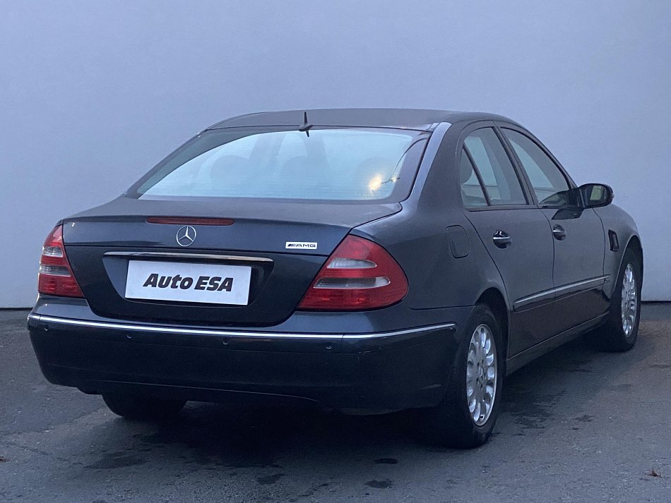 Mercedes-Benz Třída E 1.8 i 