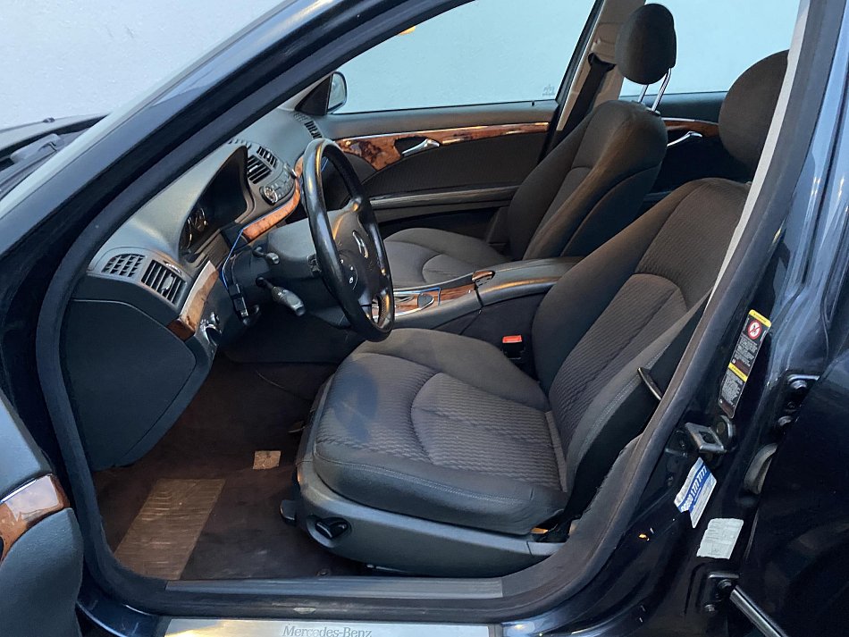 Mercedes-Benz Třída E 1.8 i 