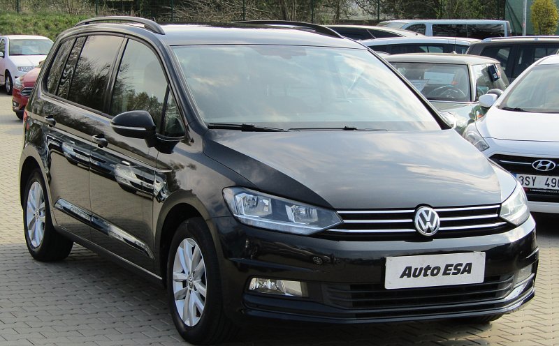 Volkswagen Touran 2.0 TDi 