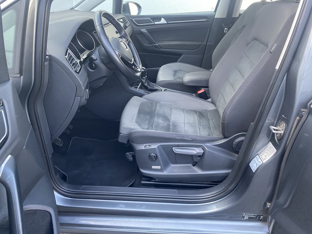 Volkswagen Sportsvan 1.5 TSi Highline
