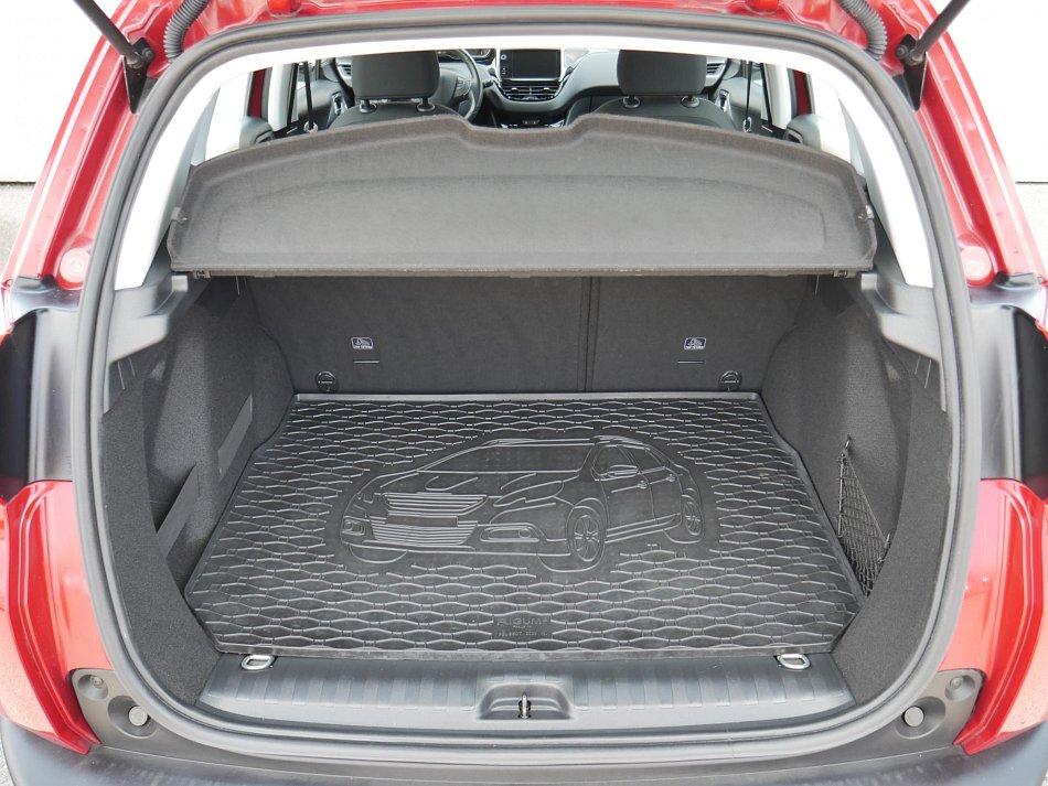 Peugeot 2008 1.2PT 