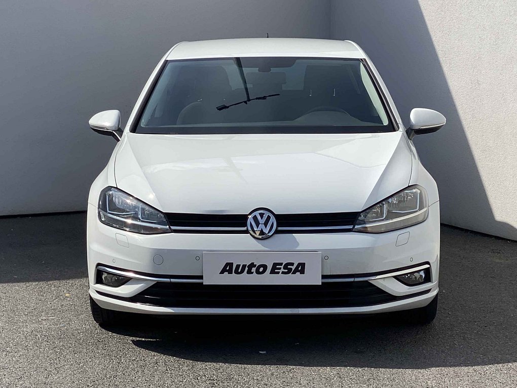 Volkswagen Golf 1.0 TSi Sound