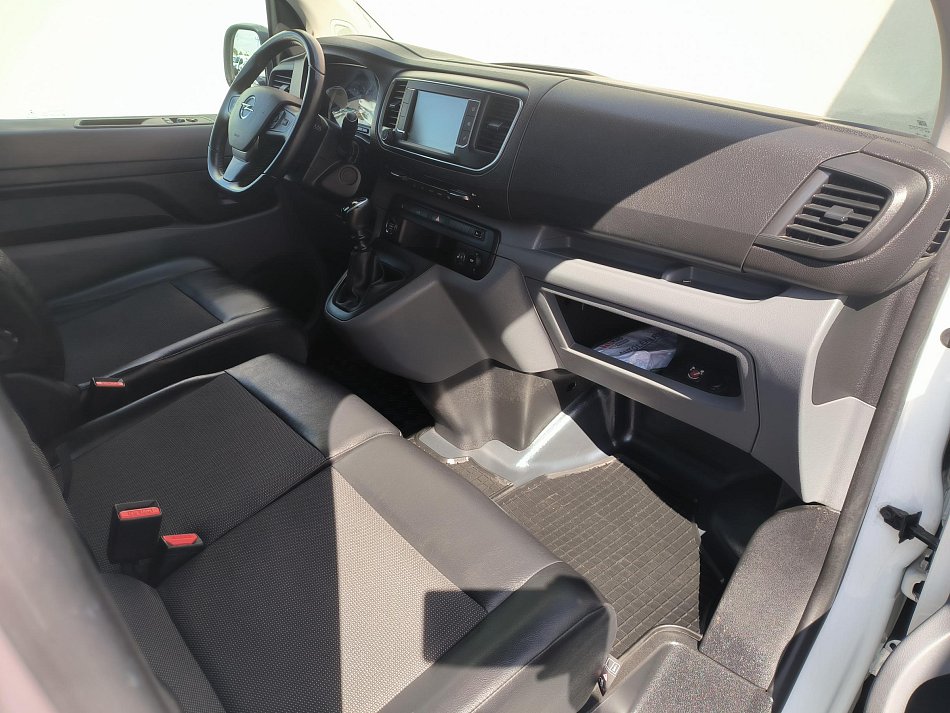 Opel Vivaro 2.0CDTi  L2 DÍLNA SORTIMO