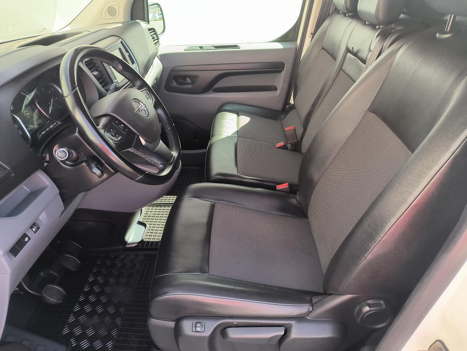 Opel Vivaro 2.0CDTi  L2 DÍLNA SORTIMO