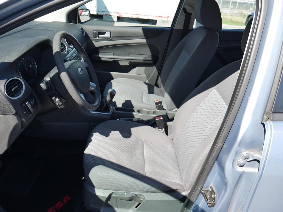 Ford Focus 1.6i 