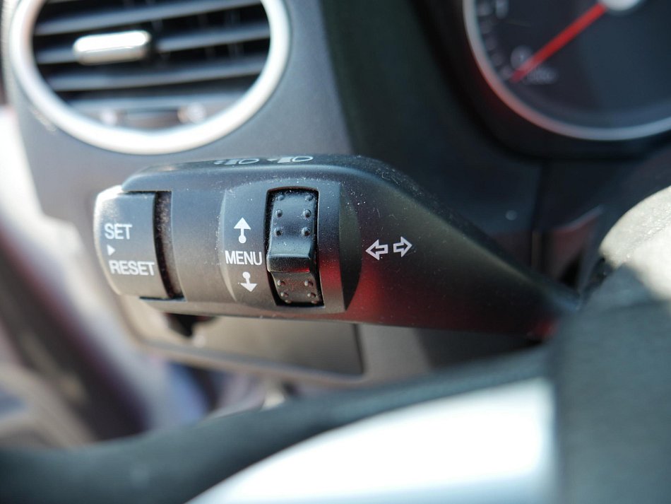 Ford Focus 1.6i 