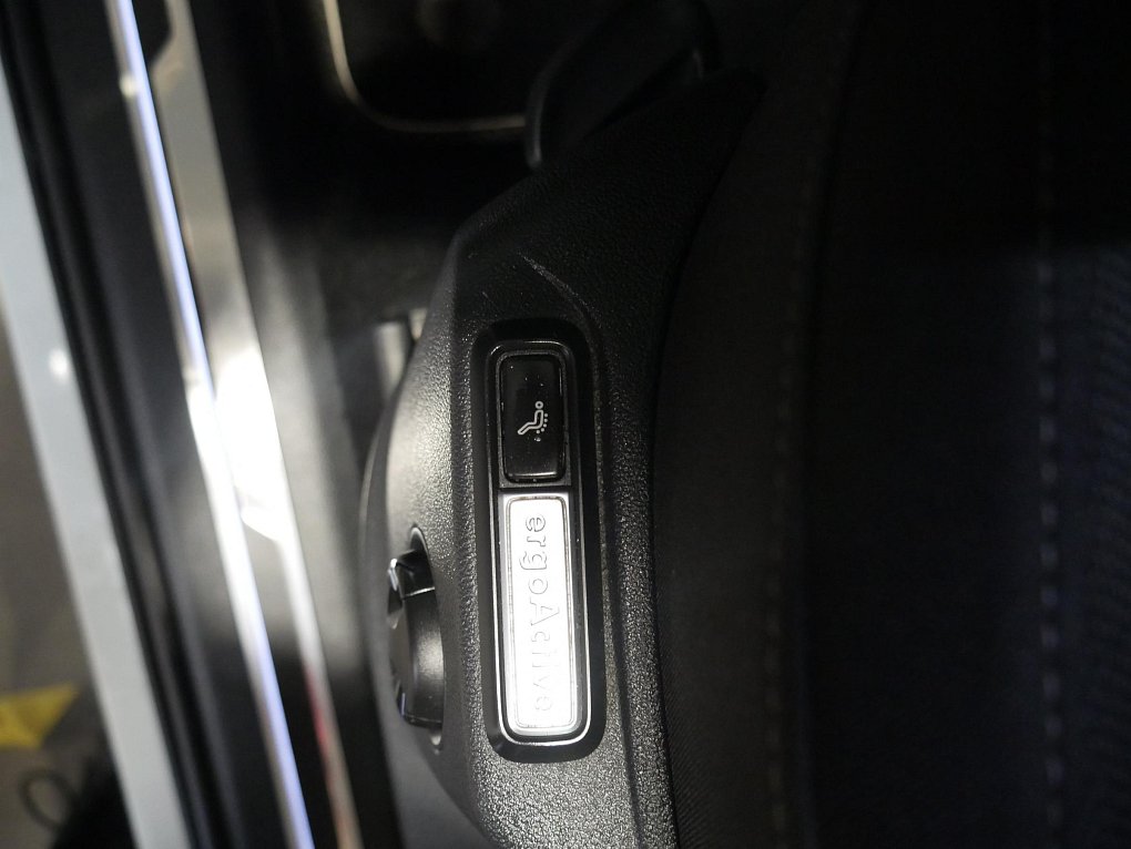 Volkswagen Tiguan 2.0TDi 