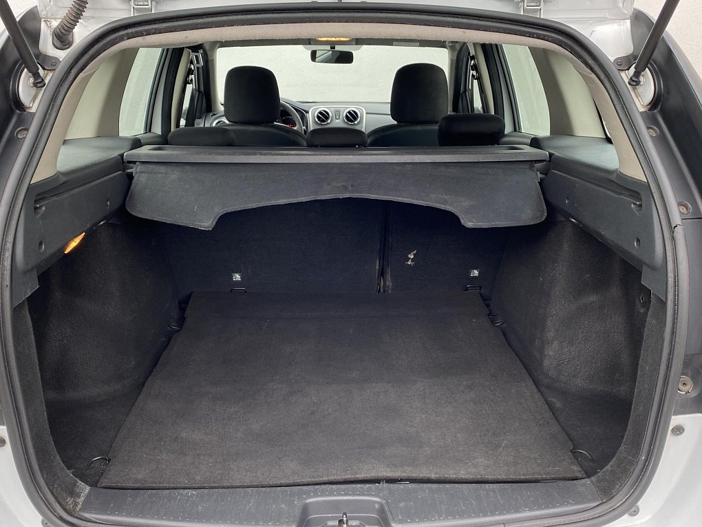 Dacia Logan 1.2 16V 