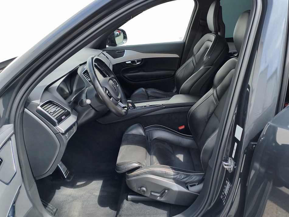 Volvo XC90 2.0 D5  AWD, 7míst