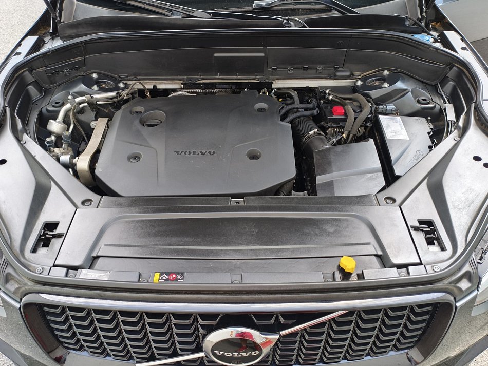 Volvo XC90 2.0 D5  AWD, 7míst