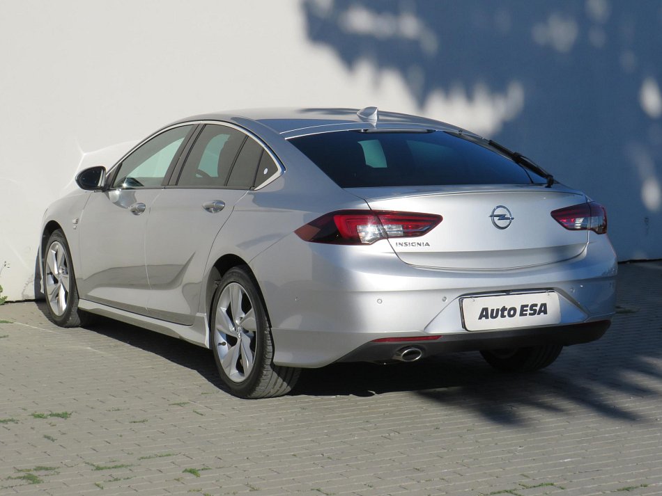 Opel Insignia 2.0 CDTI 