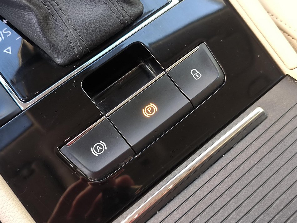 Škoda Superb III 2.0 TDI L&K