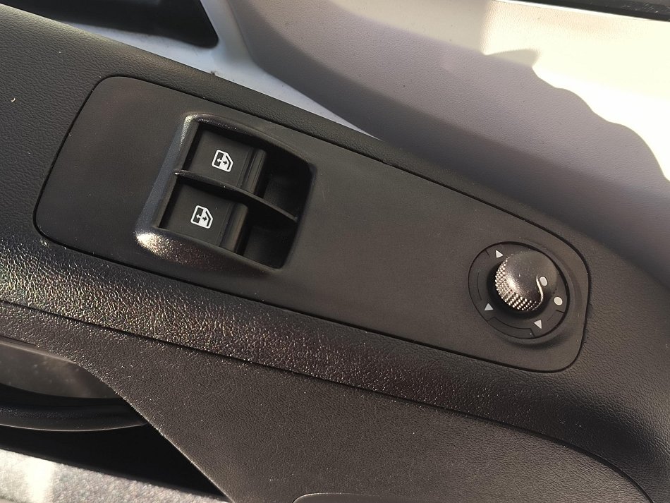 Peugeot Boxer 2.2HDi  SKŘÍŇ ČELO