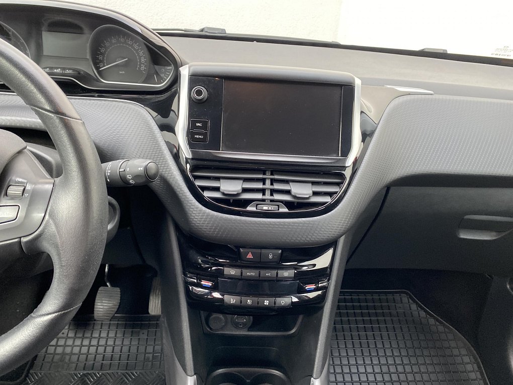 Peugeot 2008 1.2 PT GT Line
