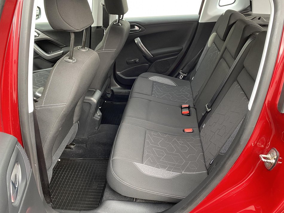 Peugeot 2008 1.2 PT GT Line