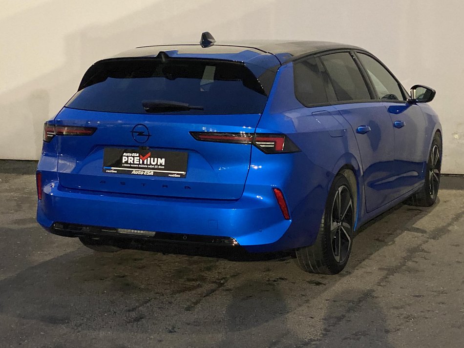 Opel Astra 1.2 i GS Line