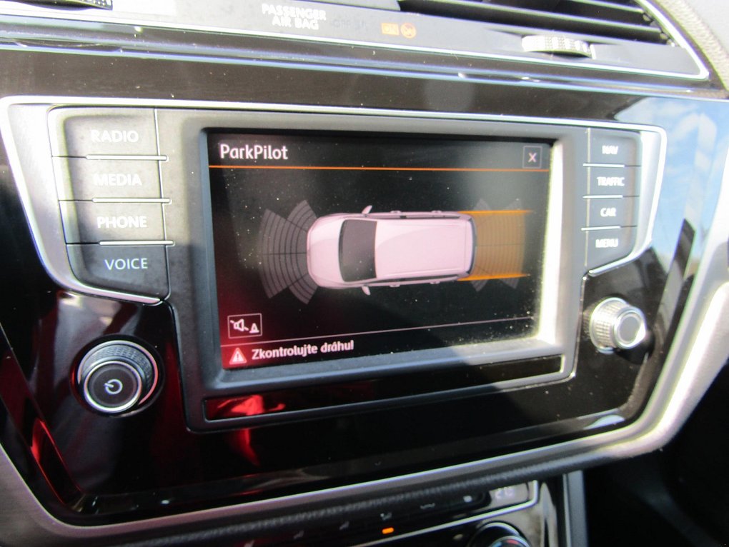 Volkswagen Touran 2.0 TDi 