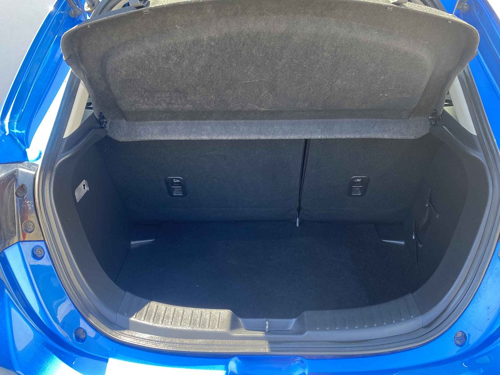 Mazda 2 1.5i 