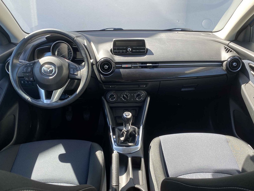 Mazda 2 1.5i 