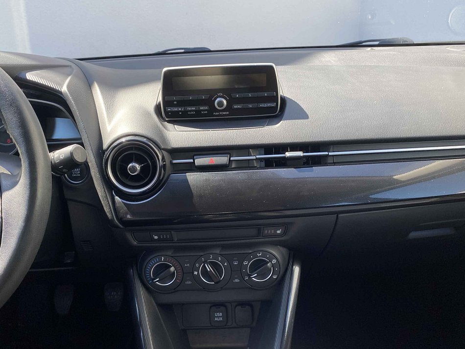 Mazda 2 1.5i 