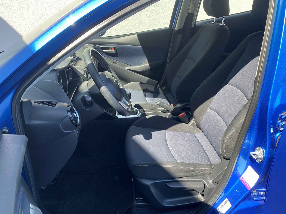 Mazda 2 1.5i 