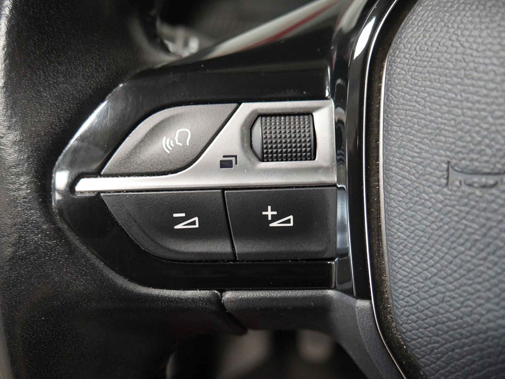 Peugeot 2008 1.2PT 