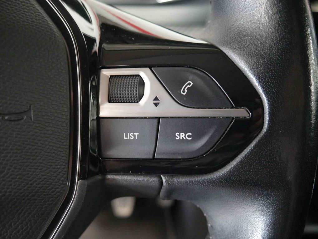 Peugeot 2008 1.2PT 
