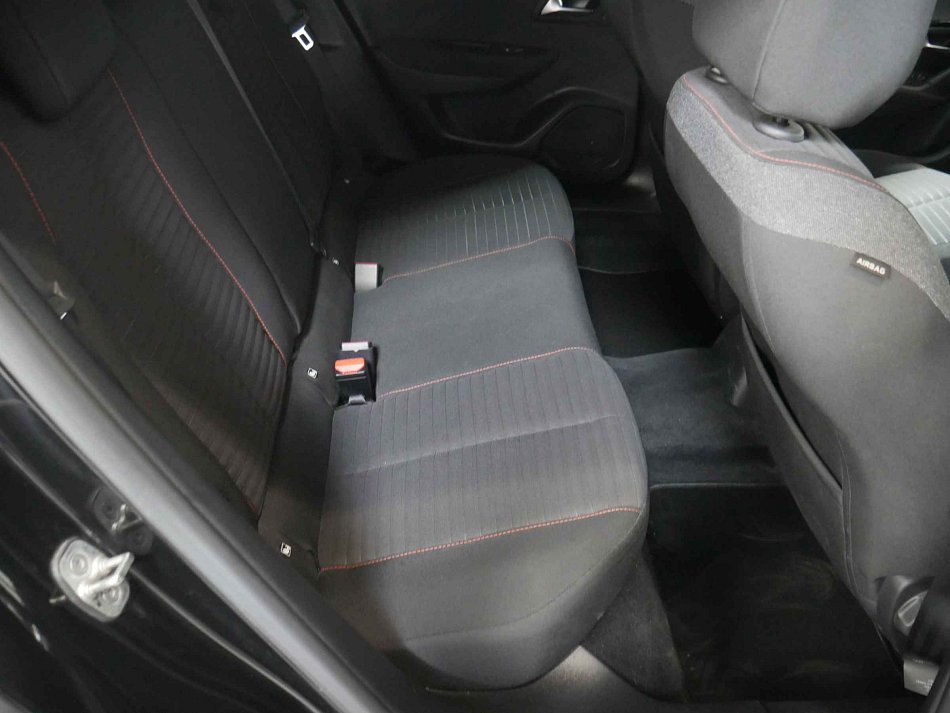 Peugeot 2008 1.2PT 
