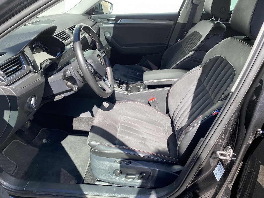 Škoda Superb III 2.0 TSi Edition 100