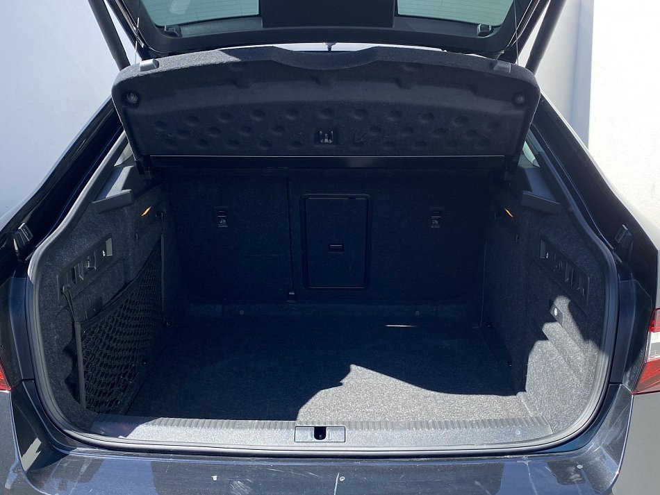 Škoda Superb III 2.0 TSi Edition 100