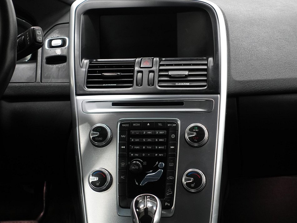 Volvo XC60 2.4 D4 Summum AWD