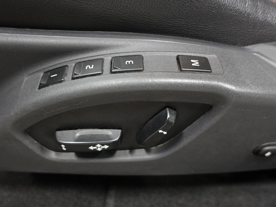 Volvo XC60 2.4 D4 Summum AWD