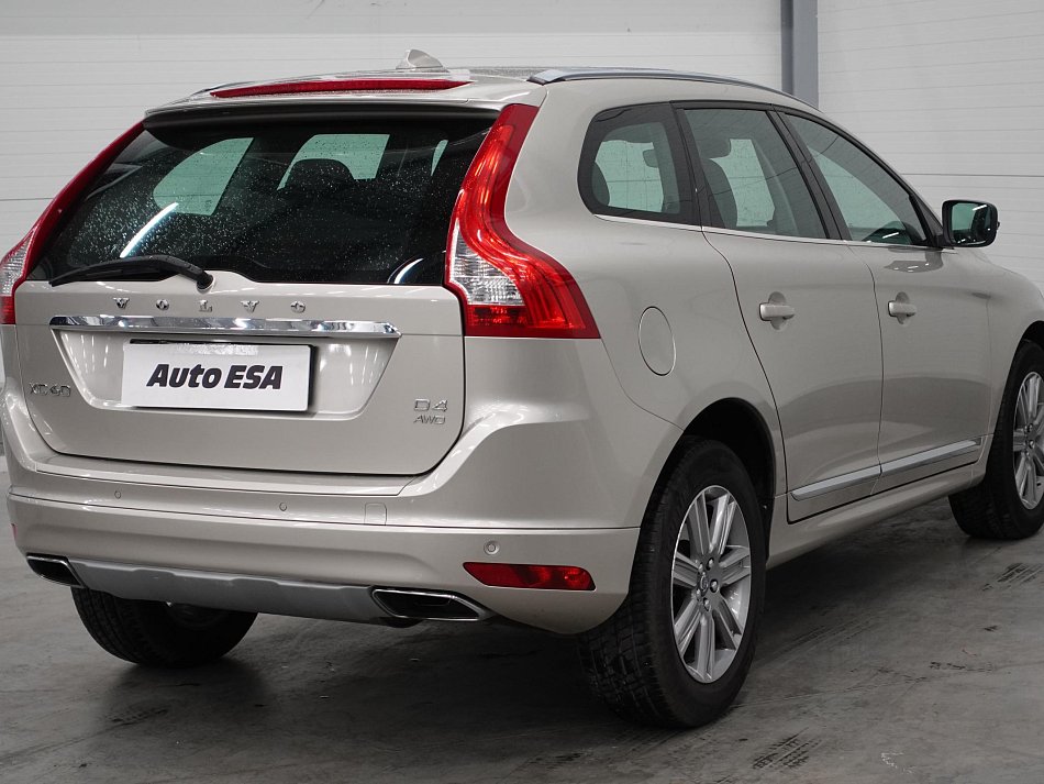 Volvo XC60 2.4 D4 Summum AWD