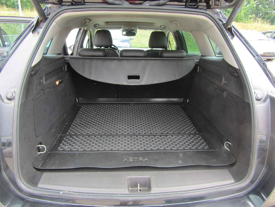 Opel Astra 1.6CDTi 