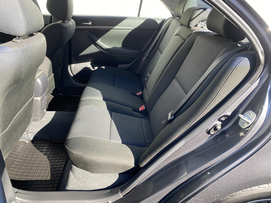 Toyota Avensis 2.0 VVT-i 