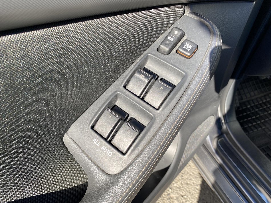 Toyota Avensis 2.0 VVT-i 