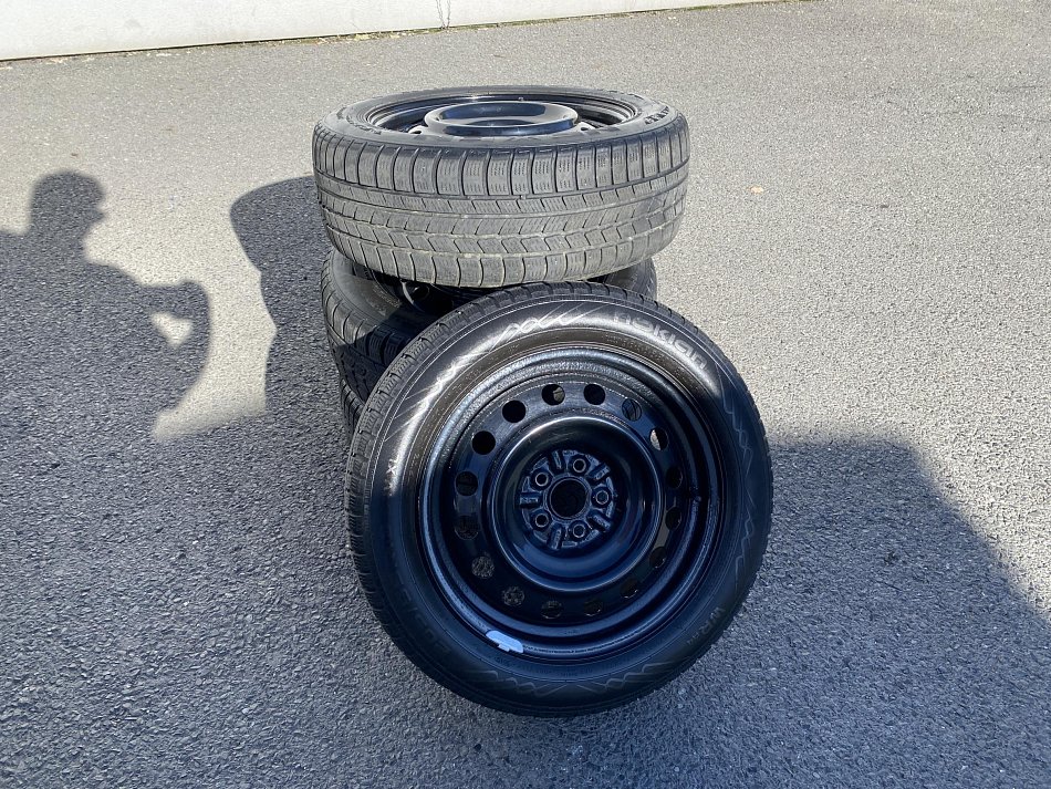 Toyota Avensis 2.0 VVT-i 