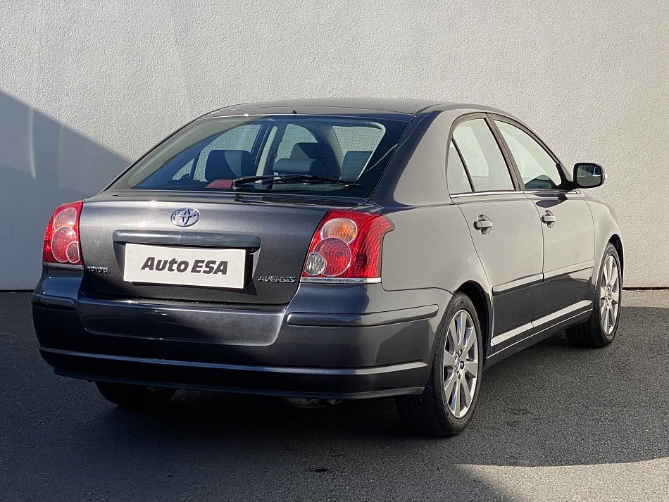 Toyota Avensis 2.0 VVT-i 
