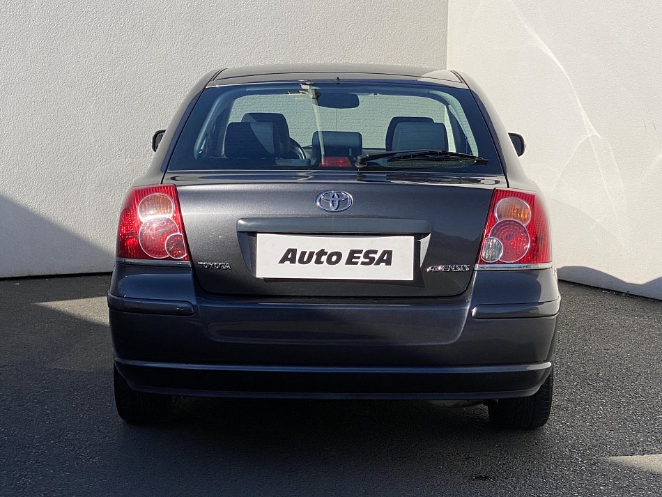 Toyota Avensis 2.0 VVT-i 