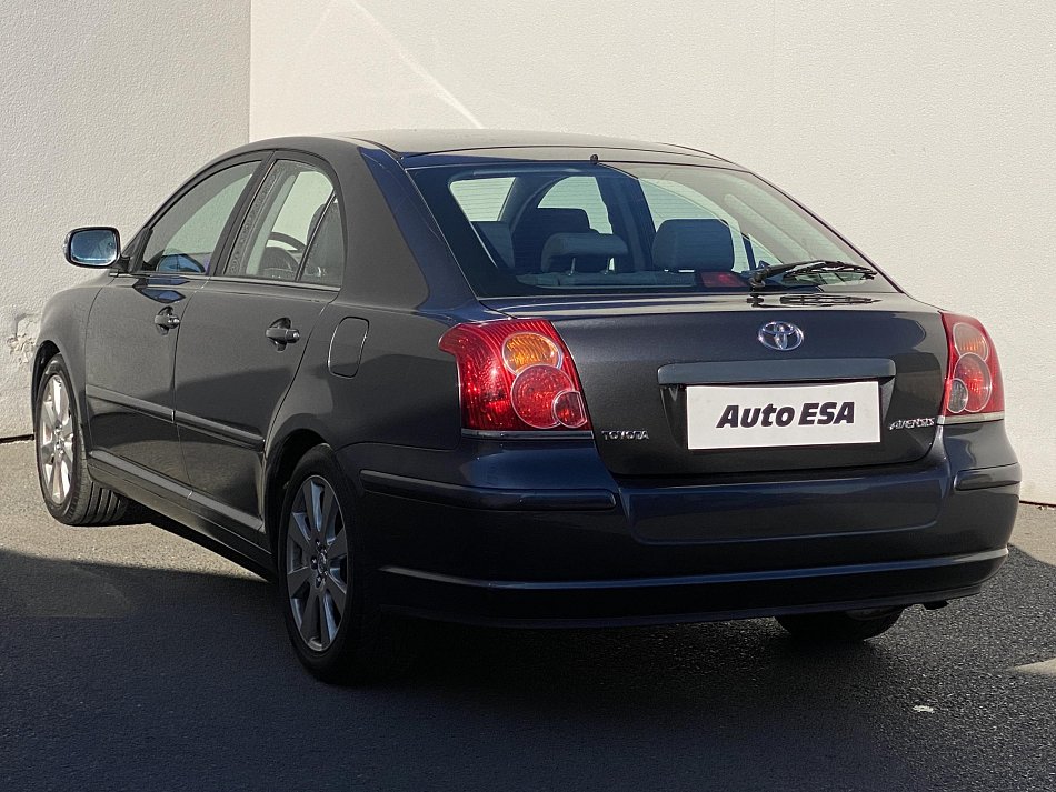 Toyota Avensis 2.0 VVT-i 