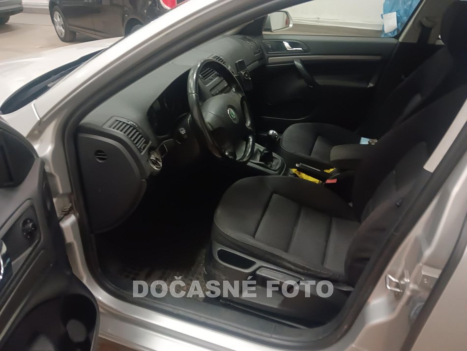 Škoda Octavia II 1.6i 