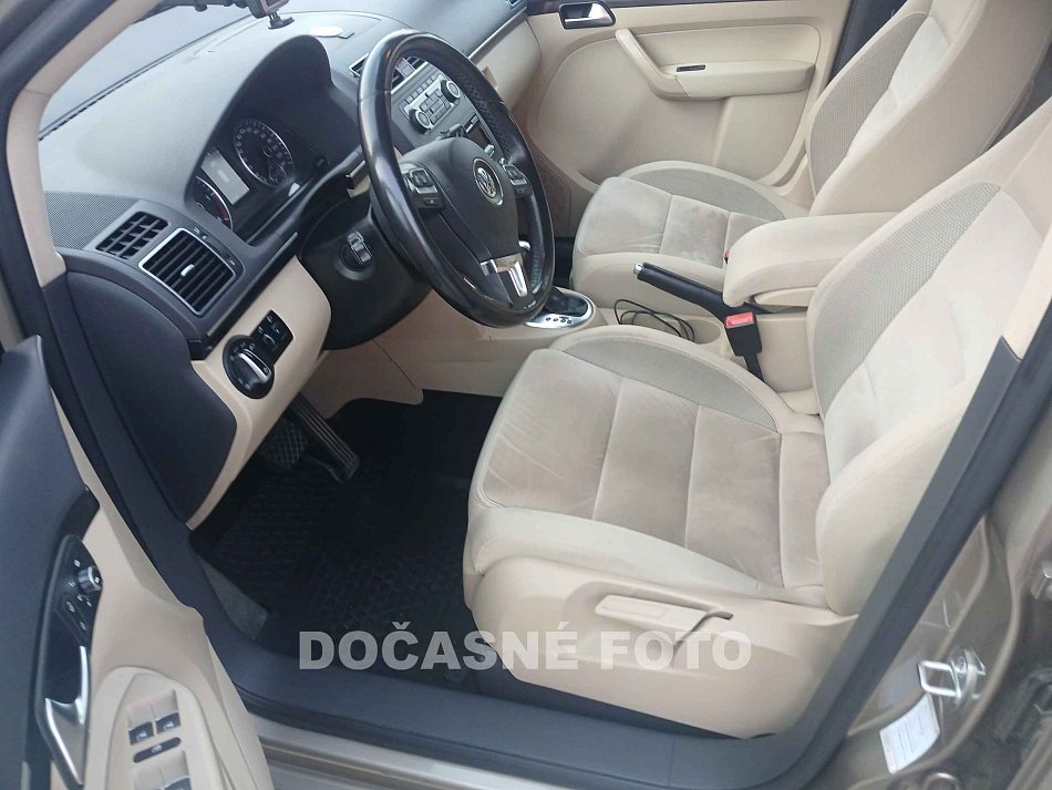 Volkswagen Touran 2.0TDi 