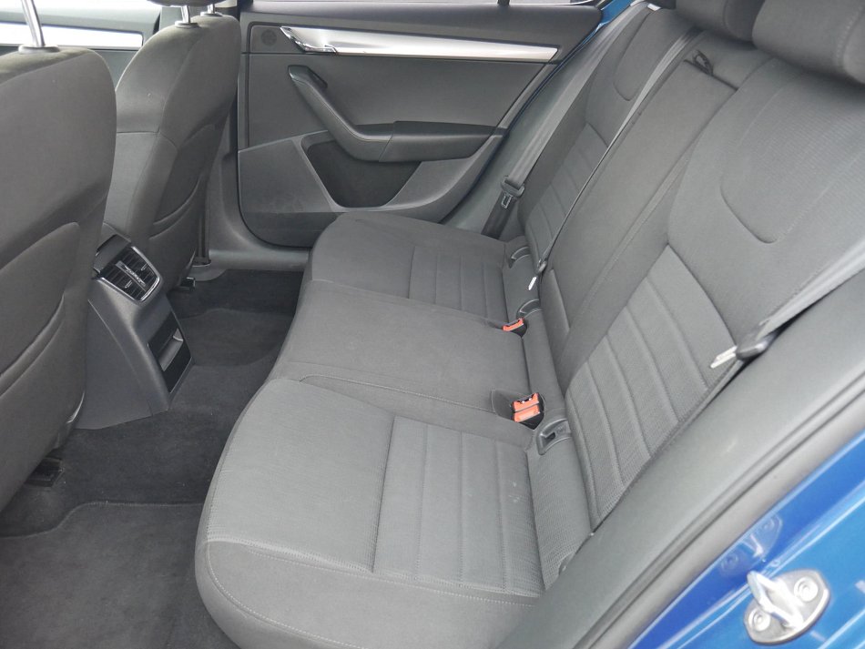 Škoda Octavia III 1.6 TDi Elegance