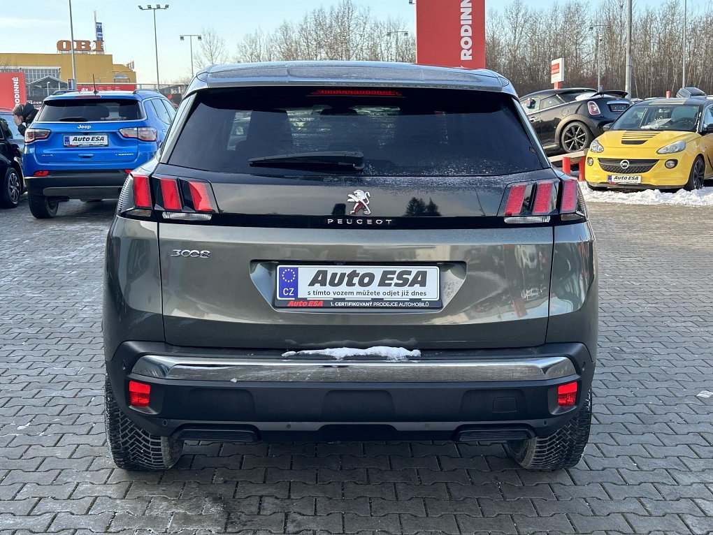 Peugeot 3008 1.2 PT Allure