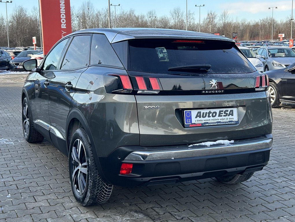 Peugeot 3008 1.2 PT Allure