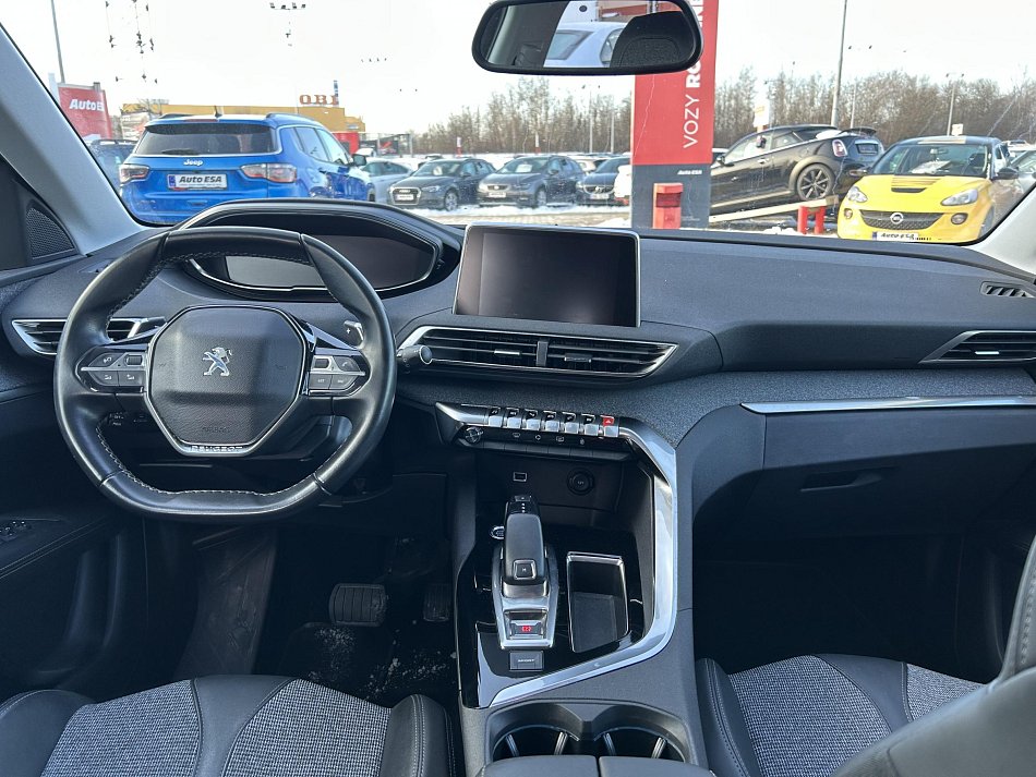 Peugeot 3008 1.2 PT Allure