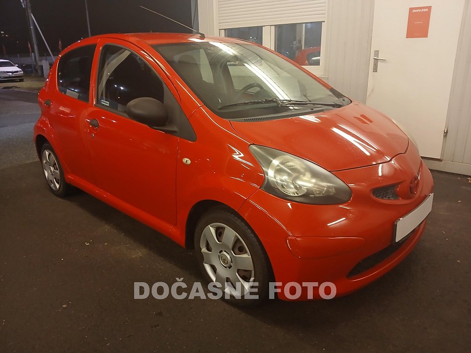 Toyota Aygo 1.0i 