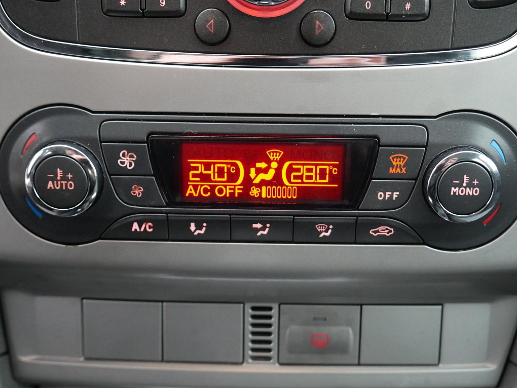 Ford Focus 1.6i 