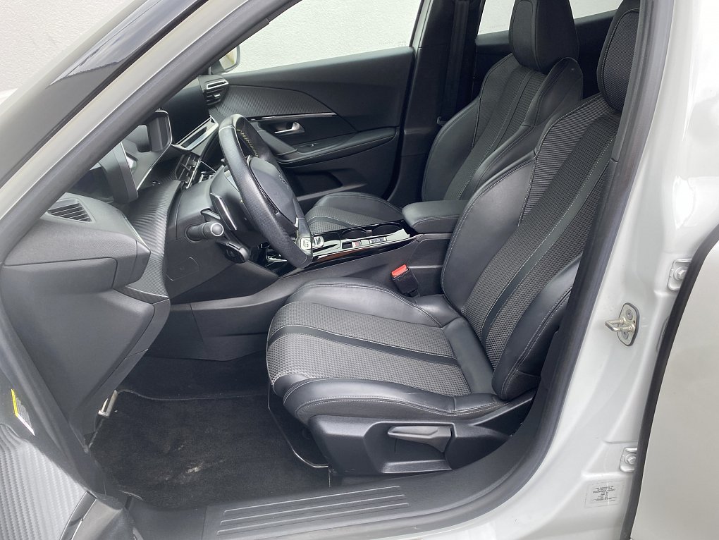 Peugeot 2008 1.2PT GT Line