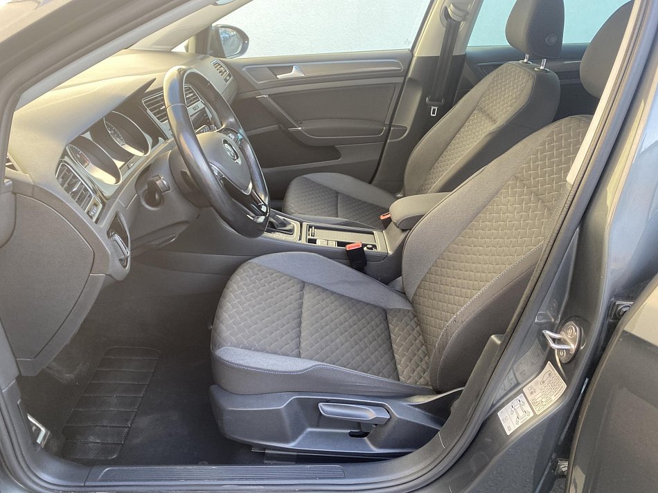 Volkswagen Golf 1.5 TSi Join